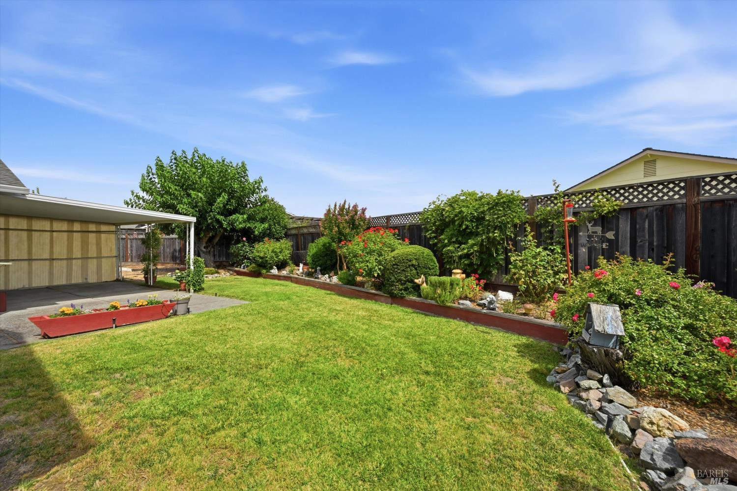 1657 Albin Way Petaluma CA 94954