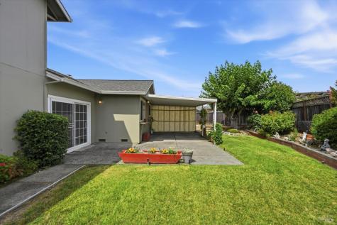 1657 Albin Way Petaluma CA 94954