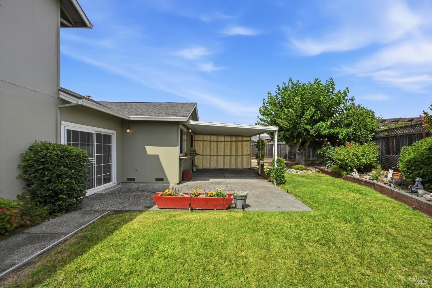 1657 Albin Way Petaluma CA 94954