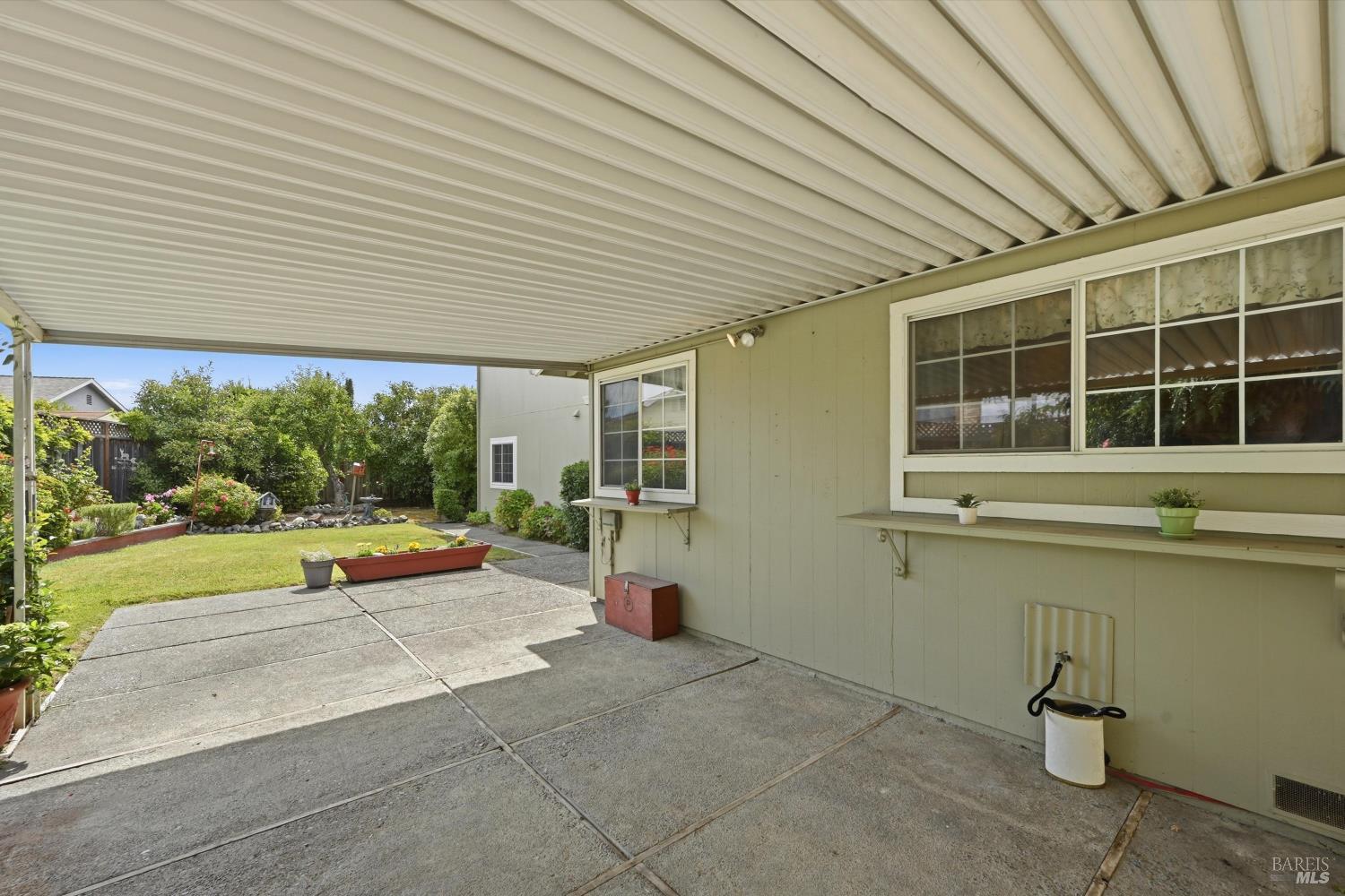 1657 Albin Way Petaluma CA 94954