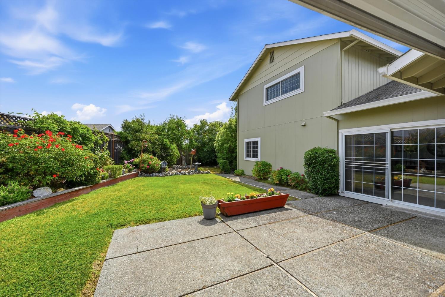 1657 Albin Way Petaluma CA 94954