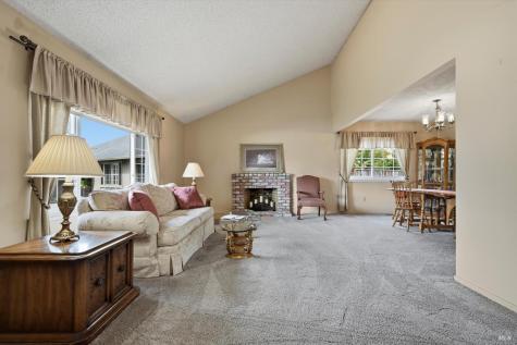 1657 Albin Way Petaluma CA 94954