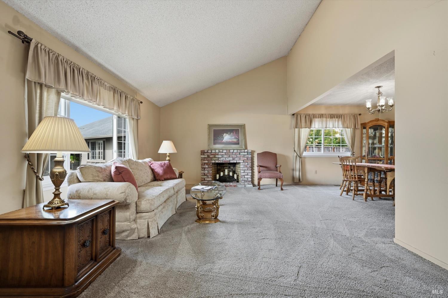 1657 Albin Way Petaluma CA 94954