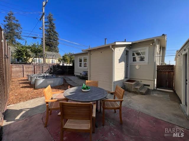3661 Loma Vista Avenue Oakland CA 94619