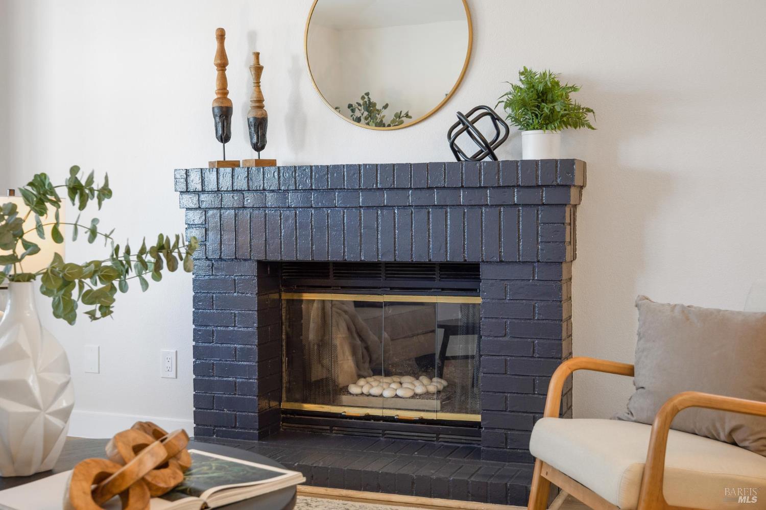2053 Seville Street Santa Rosa CA 95403