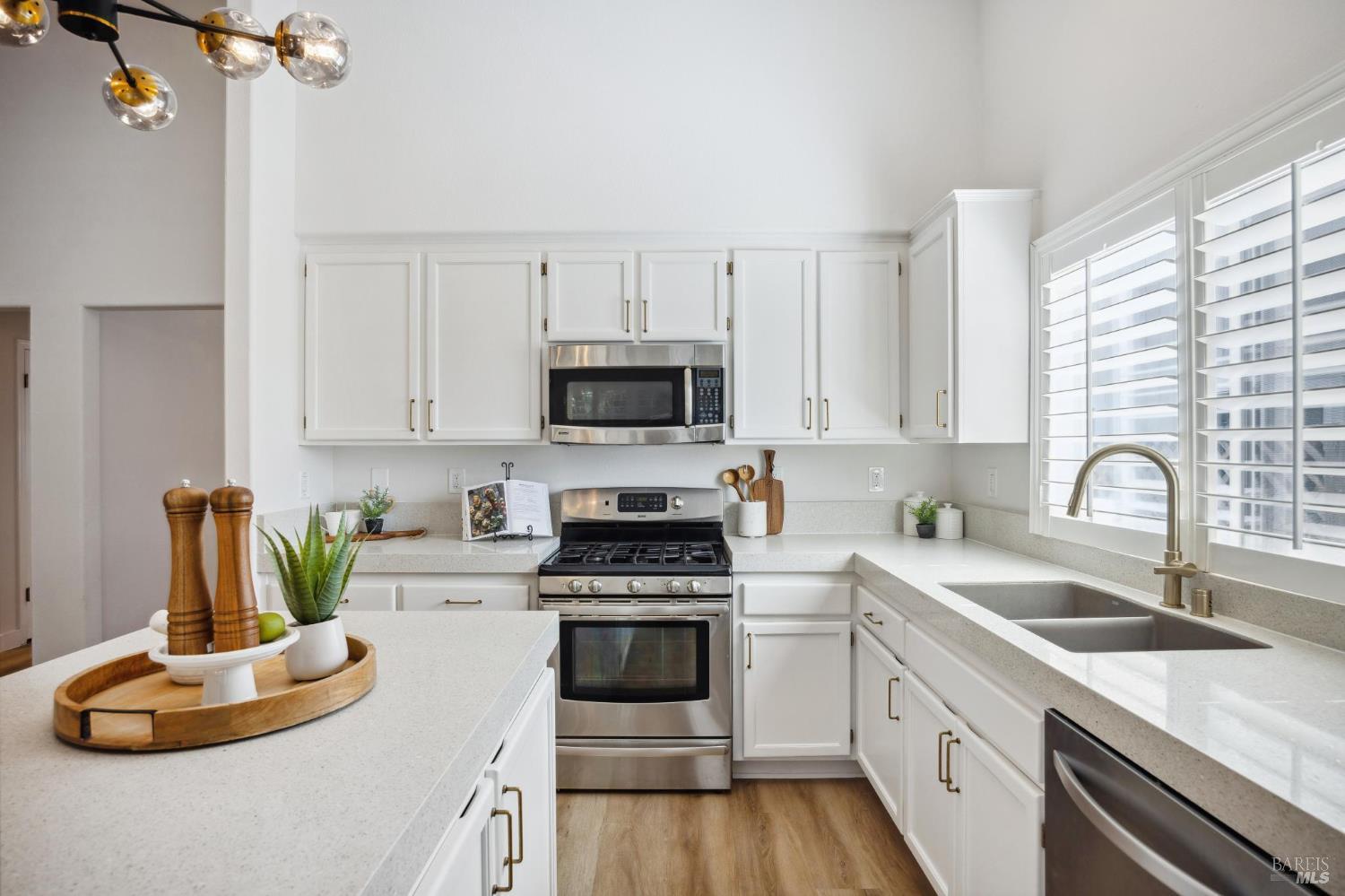 2053 Seville Street Santa Rosa CA 95403
