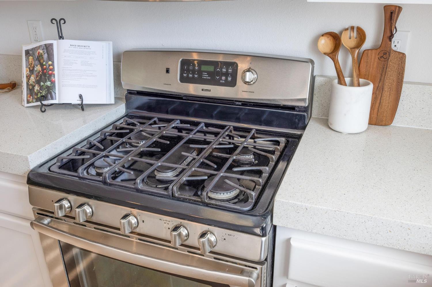2053 Seville Street Santa Rosa CA 95403