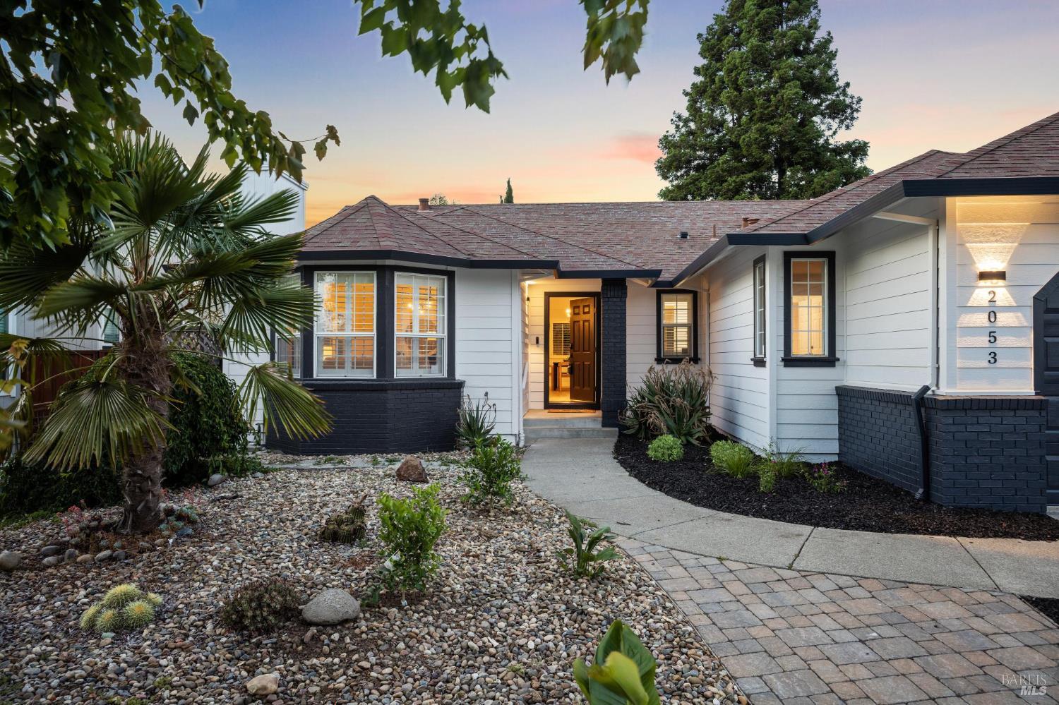 2053 Seville Street Santa Rosa CA 95403