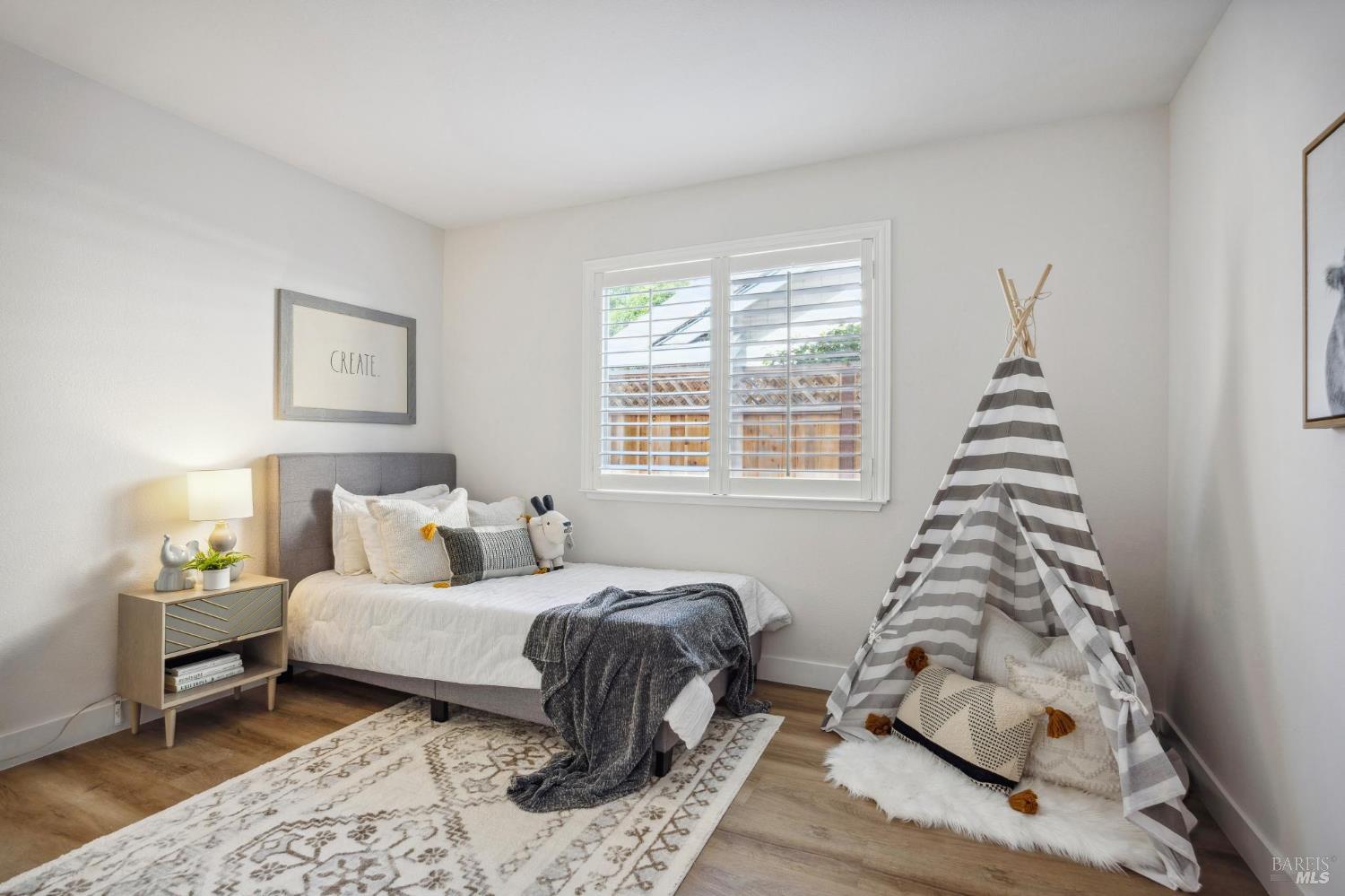 2053 Seville Street Santa Rosa CA 95403