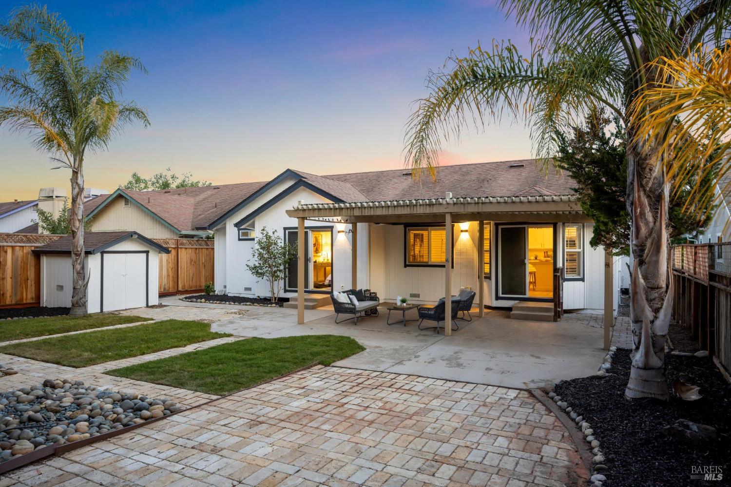 2053 Seville Street Santa Rosa CA 95403