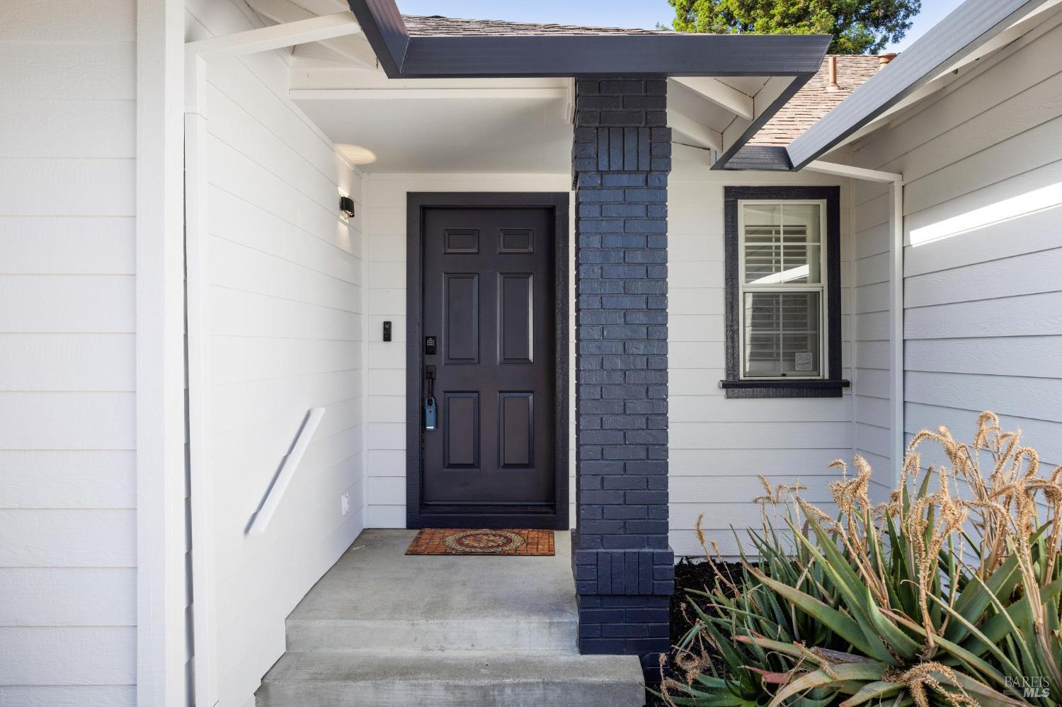 2053 Seville Street Santa Rosa CA 95403