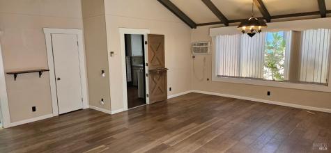 523 Center Street Healdsburg CA 95448