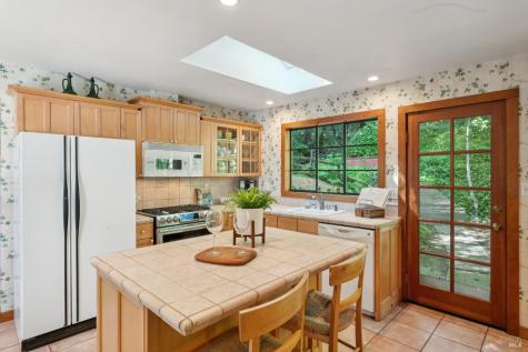 1311 W Dry Creek Road Healdsburg CA 95448