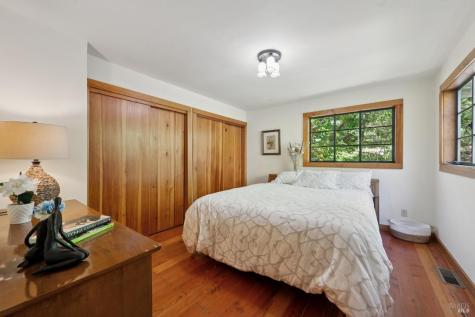 1311 W Dry Creek Road Healdsburg CA 95448