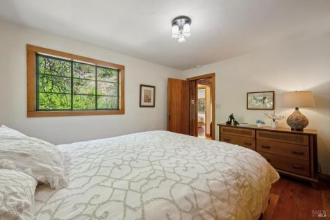 1311 W Dry Creek Road Healdsburg CA 95448