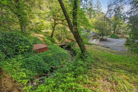 1311 W Dry Creek Road Healdsburg CA 95448