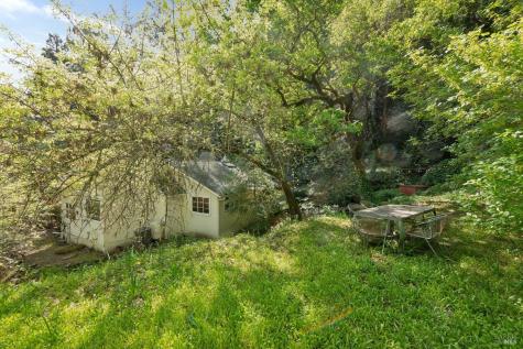 1311 W Dry Creek Road Healdsburg CA 95448