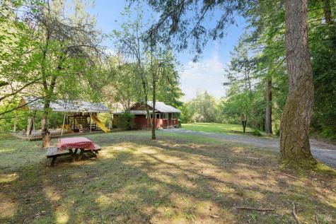 1311 W Dry Creek Road Healdsburg CA 95448