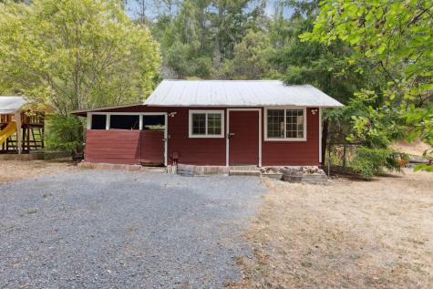 1311 W Dry Creek Road Healdsburg CA 95448