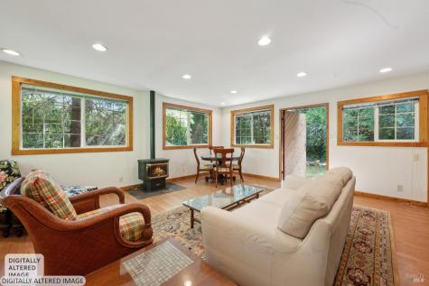 1311 W Dry Creek Road Healdsburg CA 95448