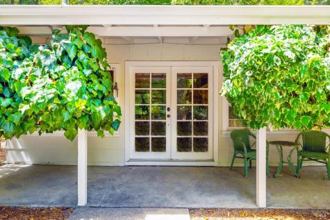 1311 W Dry Creek Road Healdsburg CA 95448
