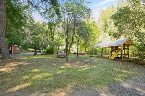 1311 W Dry Creek Road Healdsburg CA 95448