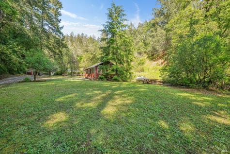 1311 W Dry Creek Road Healdsburg CA 95448