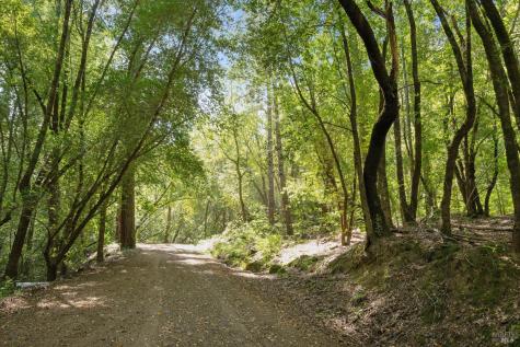 1311 W Dry Creek Road Healdsburg CA 95448