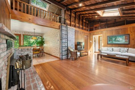 1311 W Dry Creek Road Healdsburg CA 95448