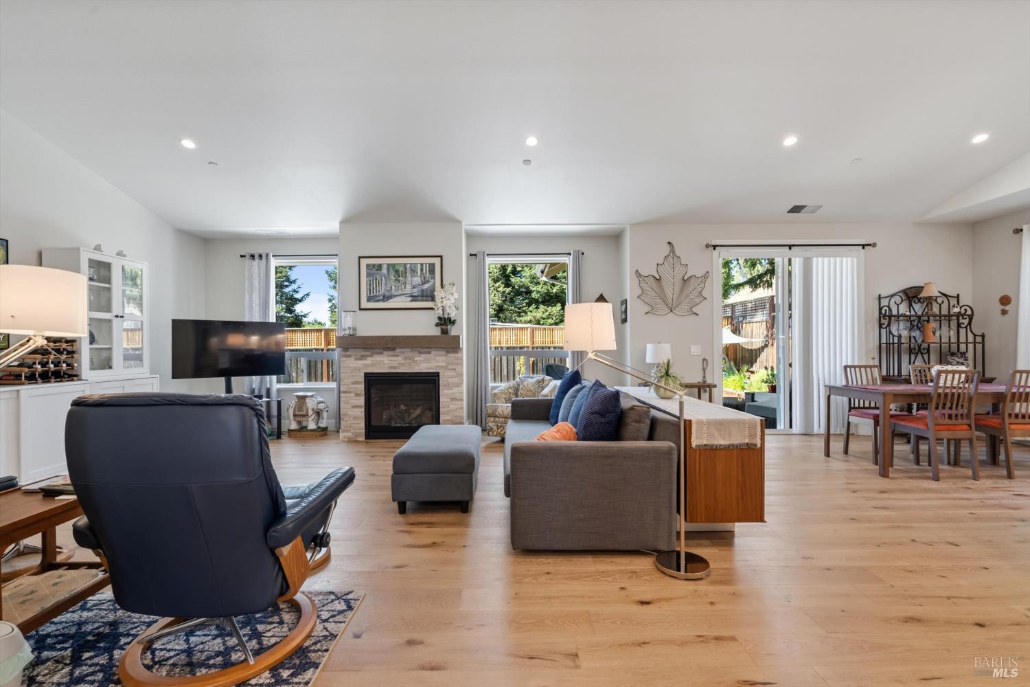 363 Graciela Drive Windsor CA 95492