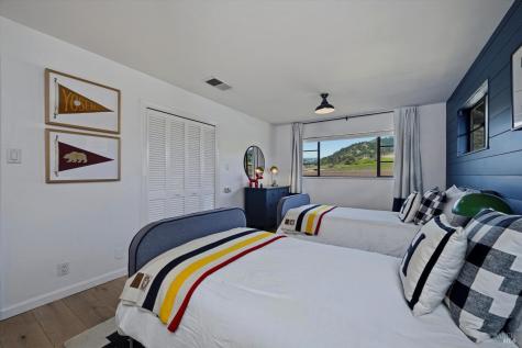 7616 Highway 128 Healdsburg CA 95448