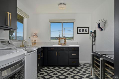 7616 Highway 128 Healdsburg CA 95448