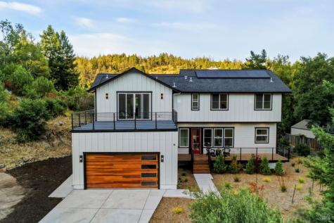 3441 Castlerock Court Santa Rosa CA 95404