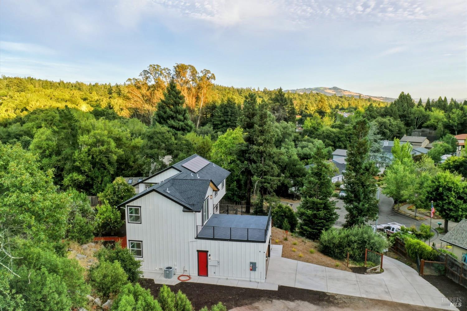 3441 Castlerock Court Santa Rosa CA 95404