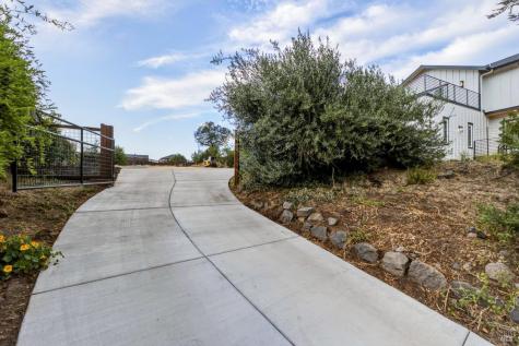 3441 Castlerock Court Santa Rosa CA 95404