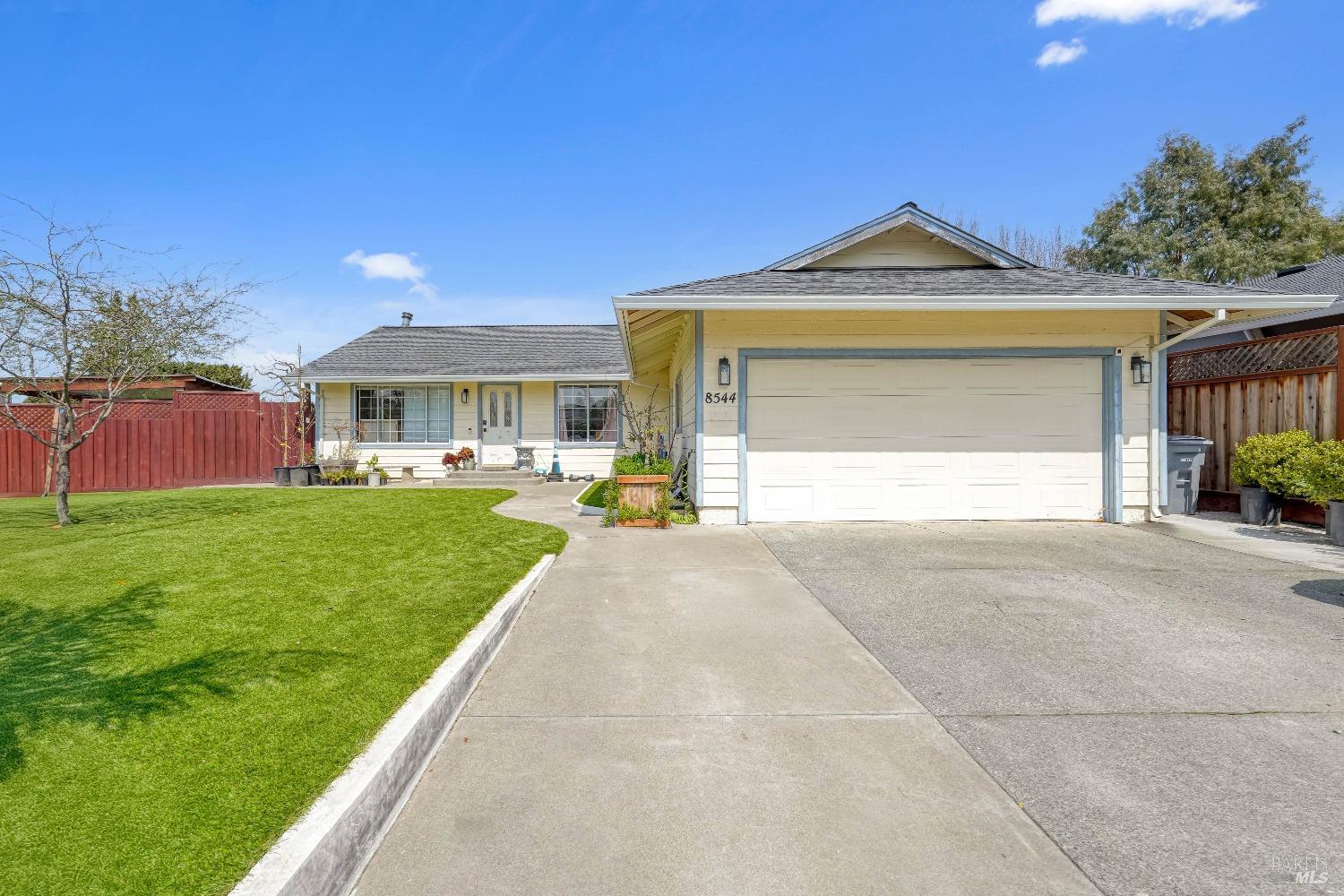 8544 Larch Avenue Cotati CA 94931