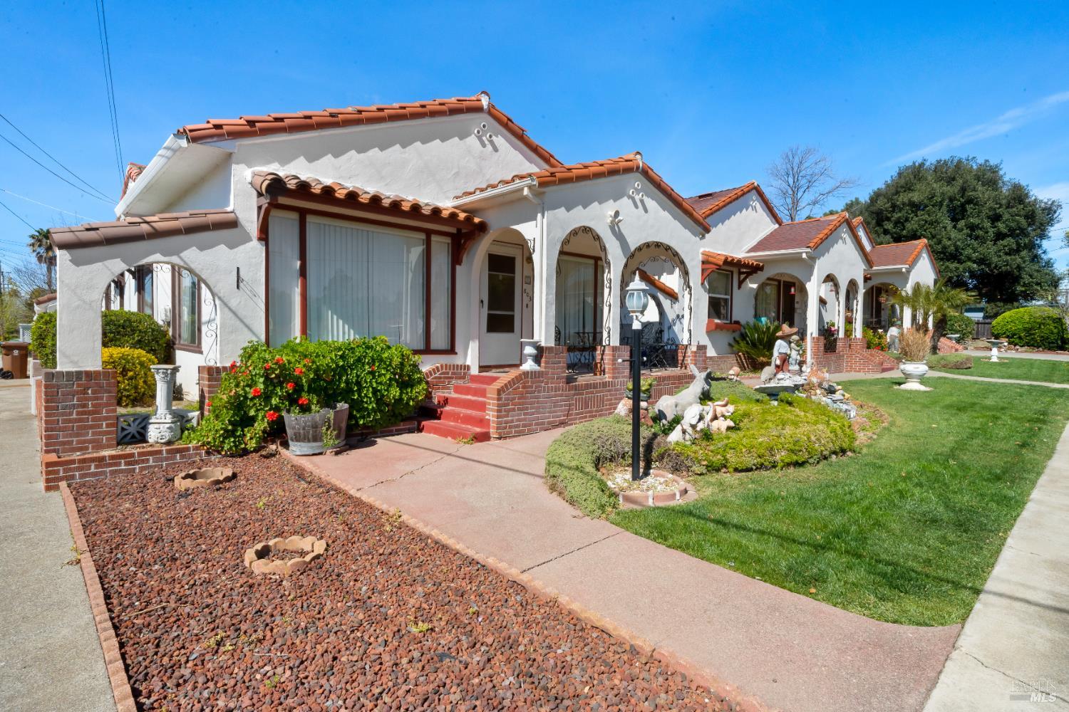 803-811 E 5th Street Benicia CA 94510
