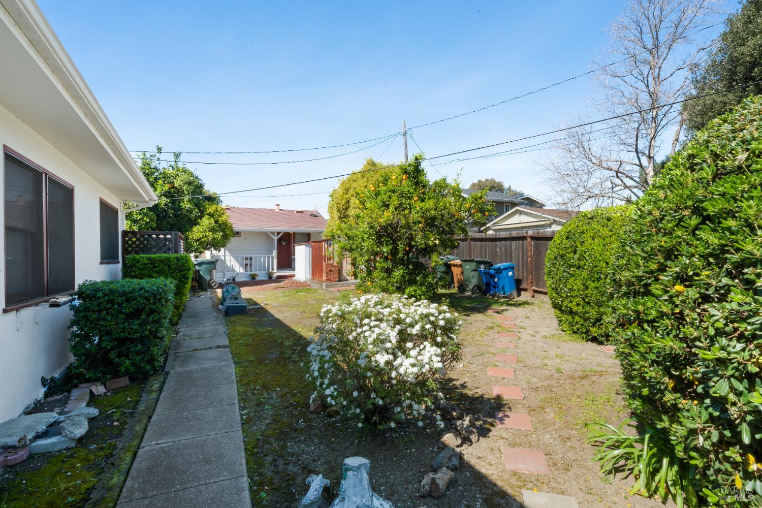 803-811 E 5th Street Benicia CA 94510