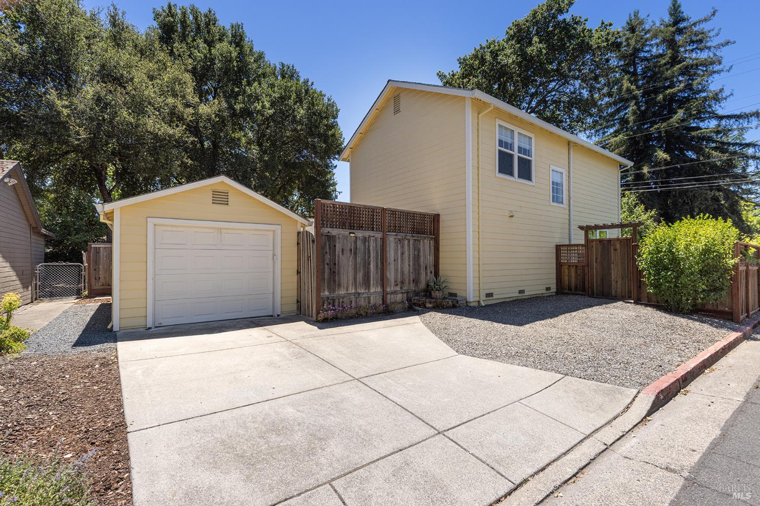 1488 North Street Santa Rosa CA 95404
