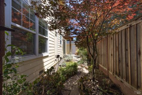 1488 North Street Santa Rosa CA 95404