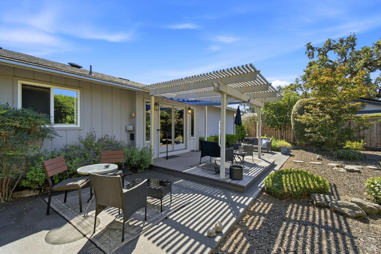 2 Autumn Leaf Place Santa Rosa CA 95409