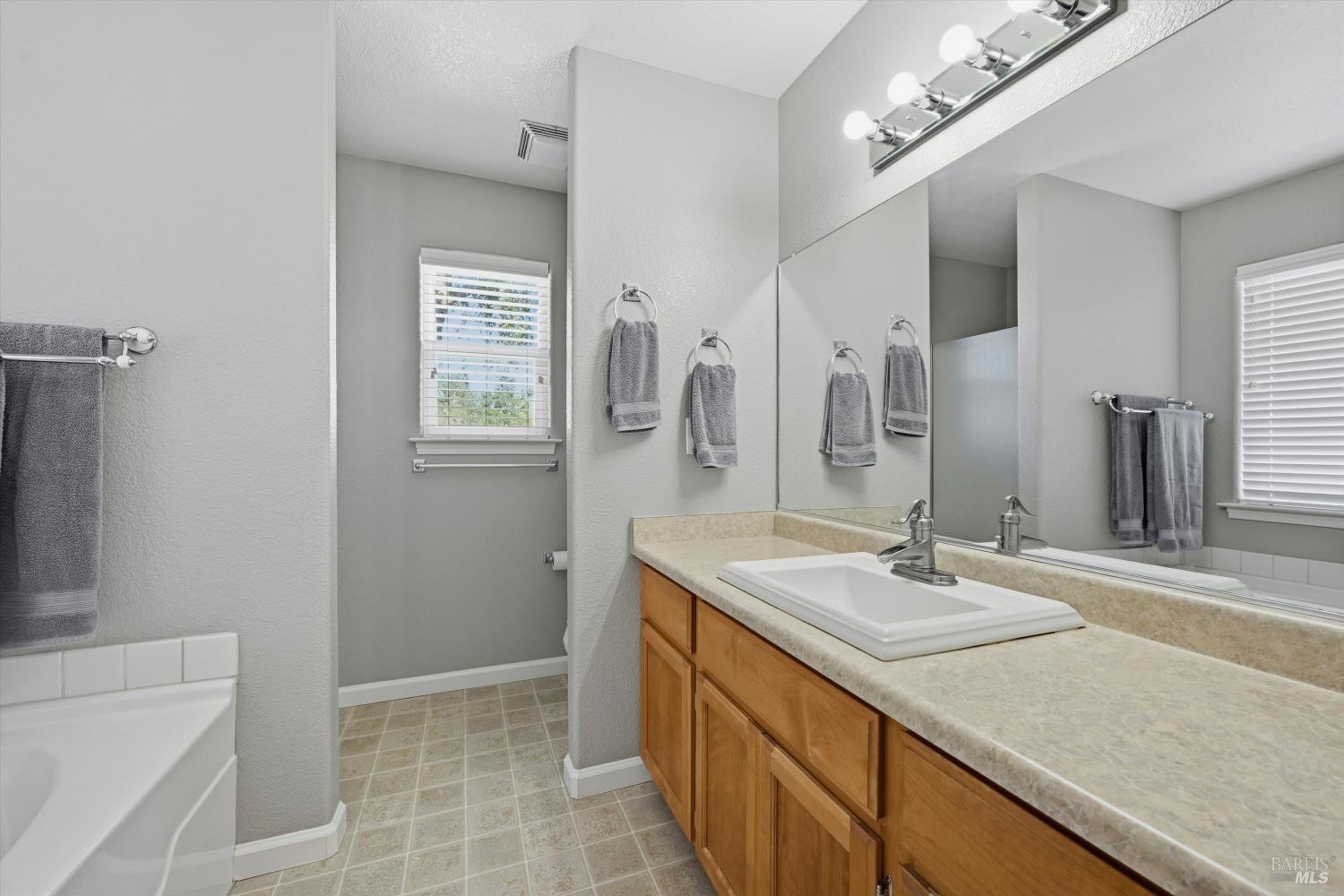 1090 Penelope Court Lakeport CA 95453