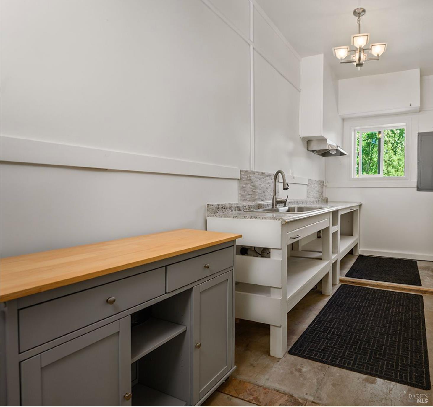 14318 Mill Street Guerneville CA 95446
