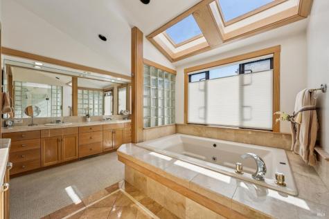 59 Via Los Altos Tiburon CA 94920