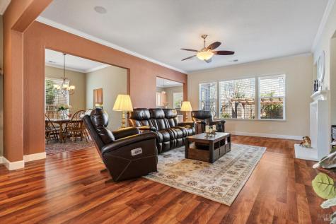 280 Decanter Circle Windsor CA 95492
