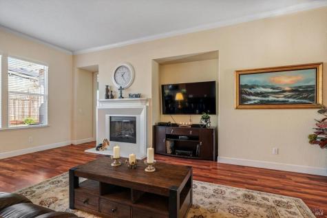 280 Decanter Circle Windsor CA 95492