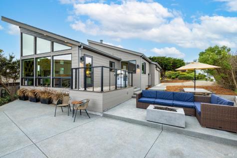 20690 Mockingbird Road Bodega Bay CA 94923