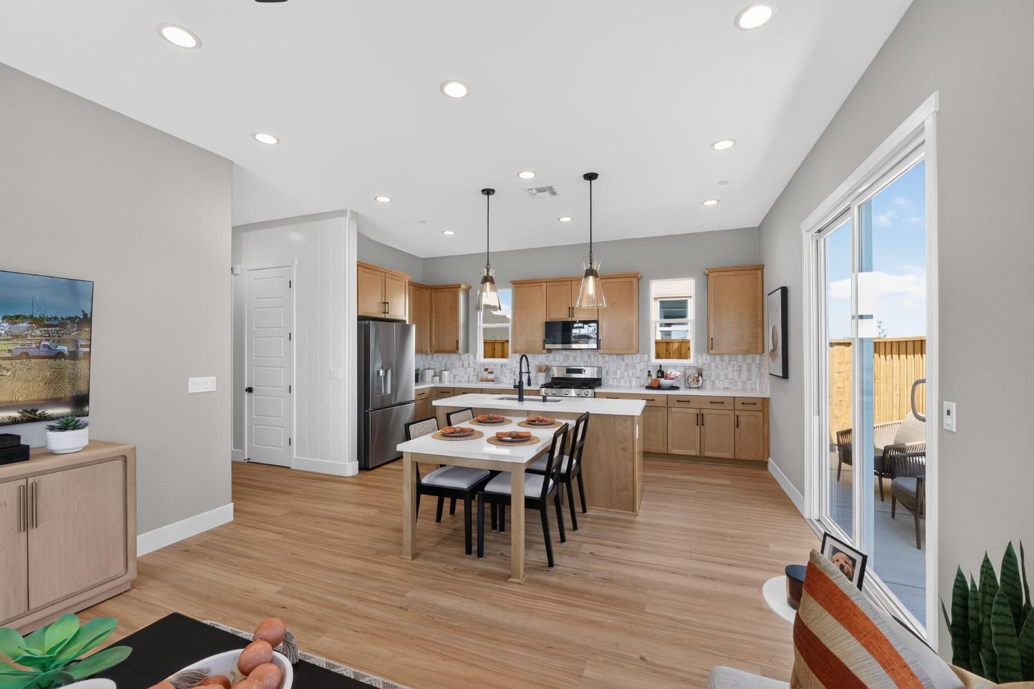 2065 Angele Terrace Davis CA 95616