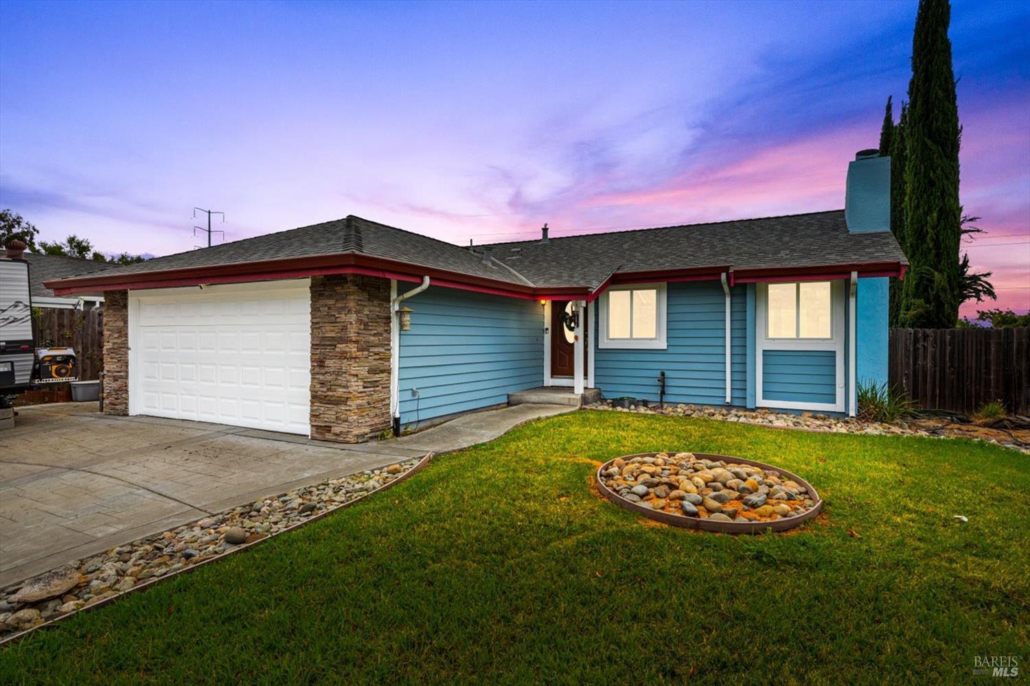 453 Shannon Drive Vacaville CA 95688