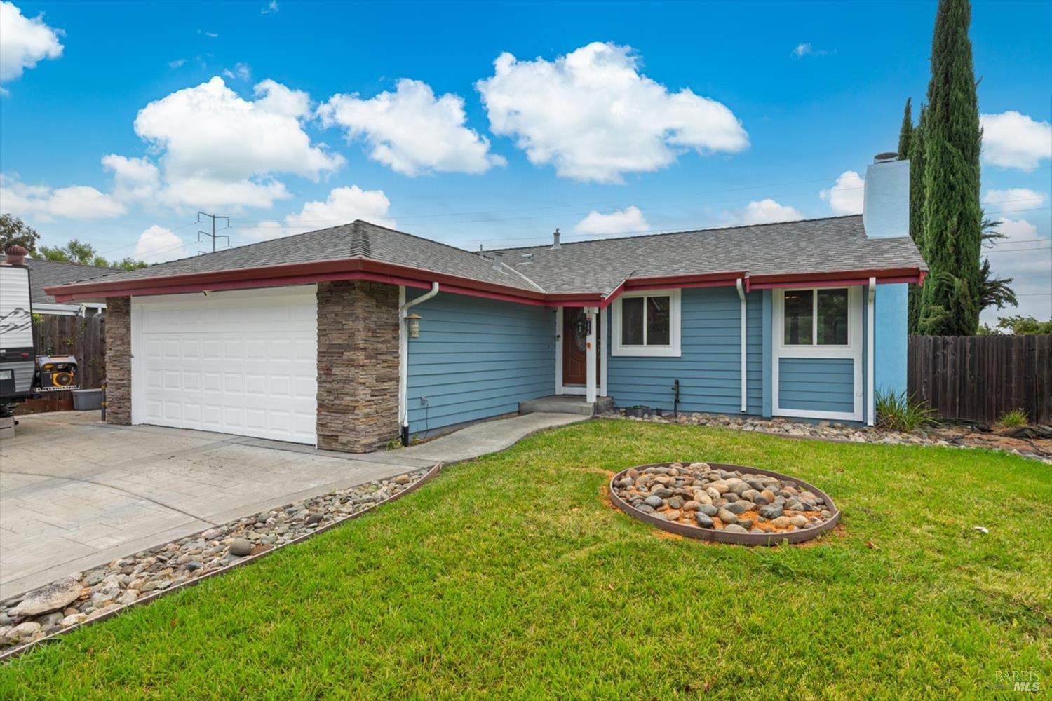 453 Shannon Drive Vacaville CA 95688